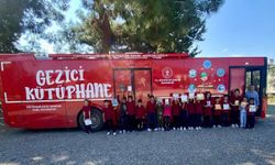 Bahçe’de Yenilenen Gezici Kütüphane Okurlarla Buluştu