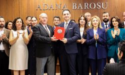 Adana Baro Başkanı Volkan Böke mazbatasını aldı
