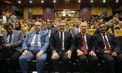 AK Parti Genel Başkan Yardımcısı Yayman, Hatay'da konferansta konuştu:
