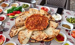 Altınözü Seferli’de Tandır Katıklısı Geleneği Yaşatılıyor