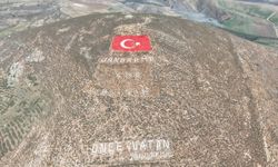 Amanos Dağları'na çizilen Türk bayrağı boyandı