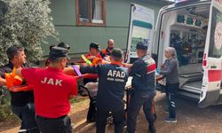 Antalya'da ağaçlık alanda kaybolan kişi JAK timlerince kurtarıldı