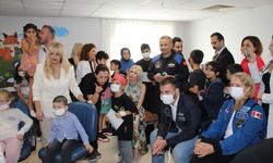 Astronotlar Antalya'da kanser tedavisi gören çocuklar ve öğrencilerle buluştu