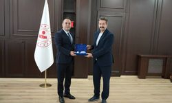 Bahçe Kaymakamı Çelik, Eğitim-Bir-Sen’i Kabul Etti