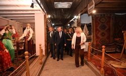 Başkan Çenet ve Vali Serdengeçti Kent Müzesini Gezdi