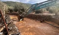 Muğla Ve Mersin'de Sel Ve Su Baskınlarına Müdahale Sürüyor