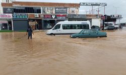 GÜNCELLEME - Mersin'de sağanak su baskınlarına neden oldu