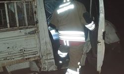Hatay Defne'de Trafik Kazası 2 Yaralı Kurtarıldı