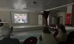 Kadirli Huzurevinde Sinema Gecesi: Yaşlılar Keyifli Anlar Yaşadı