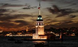 İstanbul’da Gün Batımı Kartpostallık Görüntüler Oluşturdu