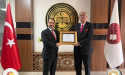 Kadirli TSO Başkanı Mehmethan Yüksel Mazbatasını Aldı
