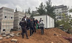 Kahramanmaraş'ta inşaat alanından yayılan kötü kokudan etkilenen 20 öğrenci hastaneye kaldırıldı