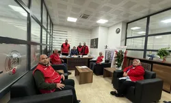Kadirli'de Kızılaydan Yeni Vakıf Müdürü Hüseyin Büyüktaş'a Ziyaret