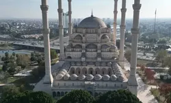 Sabancı Merkez Camii, Adana'nın Mimari Güzelliğini Yansıtıyor