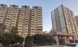 Mersin'de apartmanın 14. katından düşen kadın öldü