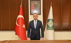 Osmaniye Belediye Başkanı Çenet’ten Öğrencilere 5 Bin TL