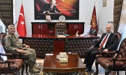 Osmaniye Valisi Serdengeçti’ye Tuğgeneral Günal’dan Ziyaret