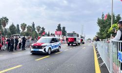Osmaniye’de Cumhuriyet Bayramı’nda Araçlı Geçit Coşkusu