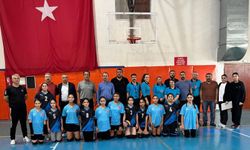 Osmaniye’de Cumhuriyet Voleybol Turnuvası Başladı