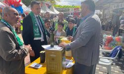Osmaniye’de Kolabaş ve Gülsoy Zeytinfest’te Buluştu