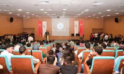 OKÜ Rektörü Turgay Uzun Kadirli'de Öğrencilerle Buluştu