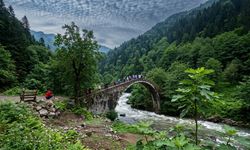 Rize Şenyuva Köprüsü Tarihi Dokusu ile Dikkat Çekiyor