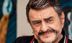 Şarkıcı Alpay Kimdir Kaç Yaşında Hayatını Kaybetti?