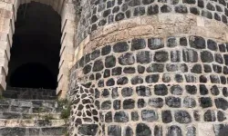 Toprakkale Kalesi Nerede? Osmaniye’nin Tarihi Savunma Yapısı