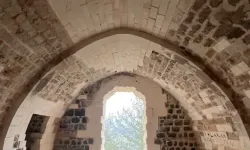 Toprakkale Kalesi Nerede? Osmaniye'deki Tarihi Savunma Yapısı