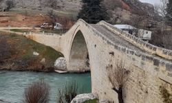 Tunceli’de 219 Yıllık Tağar Köprüsü Zamana Meydan Okuyor