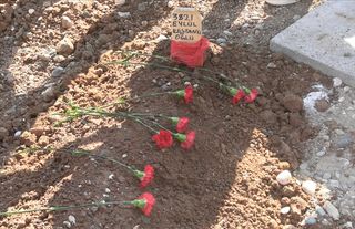 GÜNCELLEME - Gaziantep'te trafik kazasında ölen anne ve 2 çocuğu defnedildi
