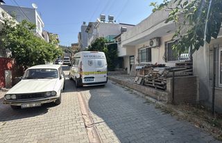 Mersin'de intihara teşebbüs eden anne çocuğunu ve kendisini yaraladı