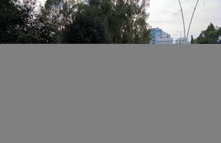 Adana'da refüje ve aydınlatma direğine çarpan motosikletin sürücüsü öldü