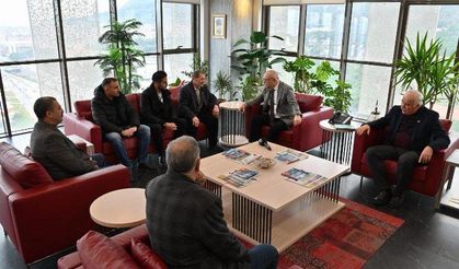 Manisa Büyükşehir Belediye Başkanı Cengiz Ergün, Şehit Enis Budak'ın Ailesini Ağırladı