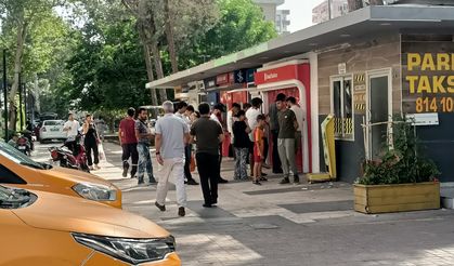 Osmaniye’de ATM Önleri Doldu Taştı