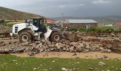 Iğdır’da Sağanak Yağış Sonrası Sel Felaketi: Müdahale Ekipleri Seferber Oldu