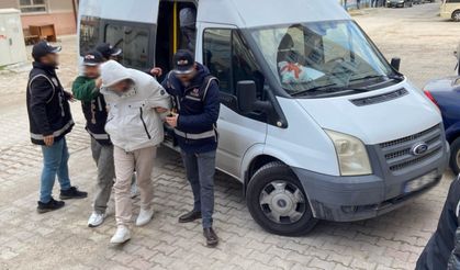 Isparta'da silah kaçakçılığı operasyonunda yakalanan 4 şüpheli tutuklandı