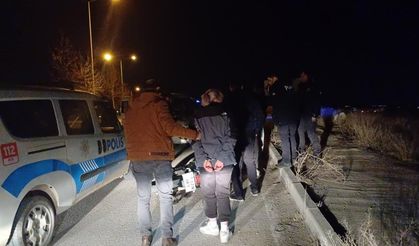 Çorum’da Polis Ekiplerinden Kaçan Motosikletli Sürücü ve Yolcusu Yakalandı