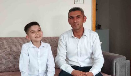 23 Nisan töreninde şarkı söyledi viral oldu