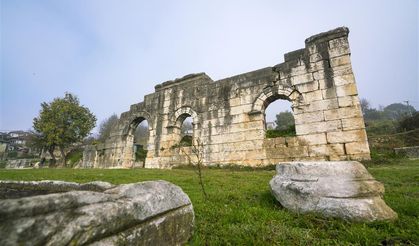 Konuralp’te Kazdıkça Çıkıyor  Şapelin Ardından Gizemli Yapı!