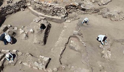 Ahlat Kalesi Kazılarıyla Turizme Hazırlanıyor