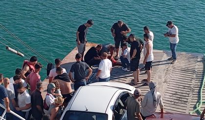Feribotta Panik! Yolcu Göle Atladı