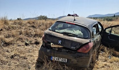 Konya’da Otomobil Tarlaya Uçtu: 4 Yaralı