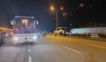 Rize’de Yolcu Otobüsü Refüje Çıktı