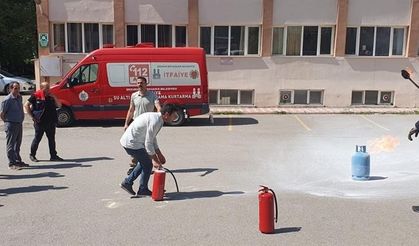 Yangına Karşı Tatbikatlı Bilgilendirme Yapıldı