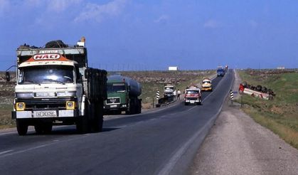 Geçmişten Günümüze  Otoyolsuz Yolların Zorlu Şoförleri