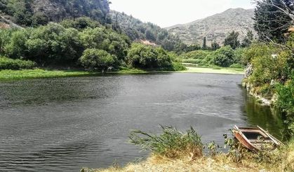 Samandağ'da Asi Nehri'nde Huzur Dolu Gün