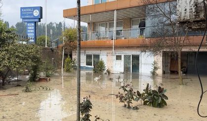 Kadirli’de Öğretmenevini Sel Vurdu