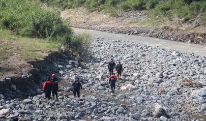 GÜNCELLEME - Hatay'da selde kaybolan gencin cesedi bulundu