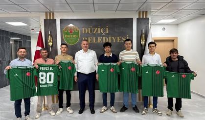 Düziçi Belediye Başkanı İba'dan  Karkın Spor’a Forma Desteği Geldi